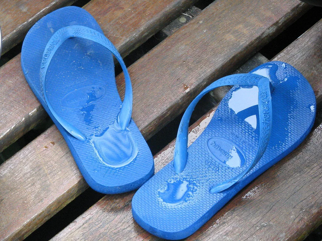 A História da Havaianas: Da Comodidade ao Status