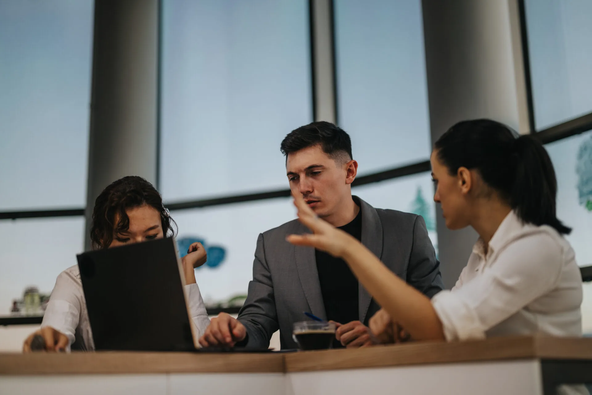 Como Produtizar um Serviço e Escalar seu Negócio: O Guia Completo