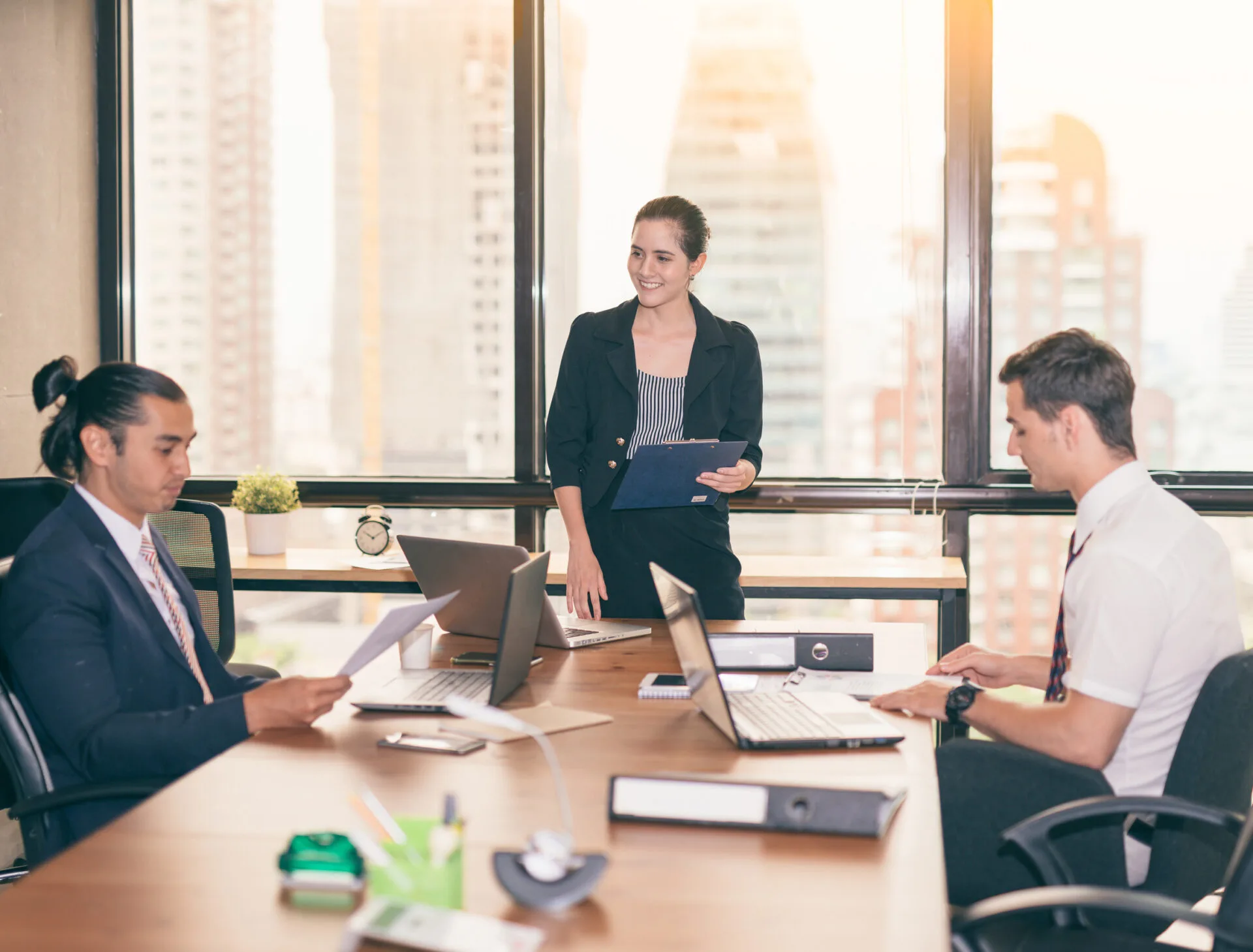 Guia Prático: Como Mapear Oportunidades e Ameaças no seu Mercado