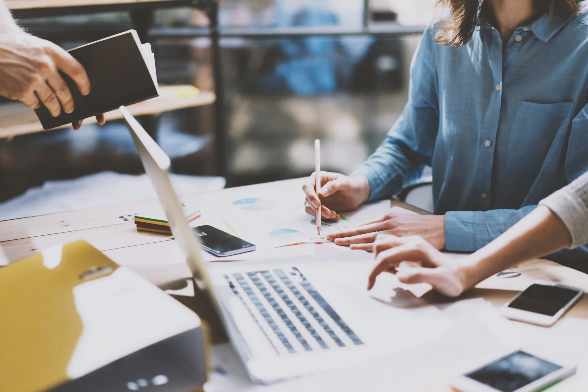 Vantagens e Desvantagens do Modelo P2P