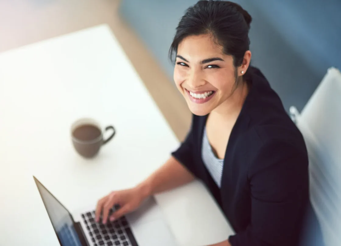 A Estrutura de um Pitch Deck Matador: Os 10 Slides Essenciais