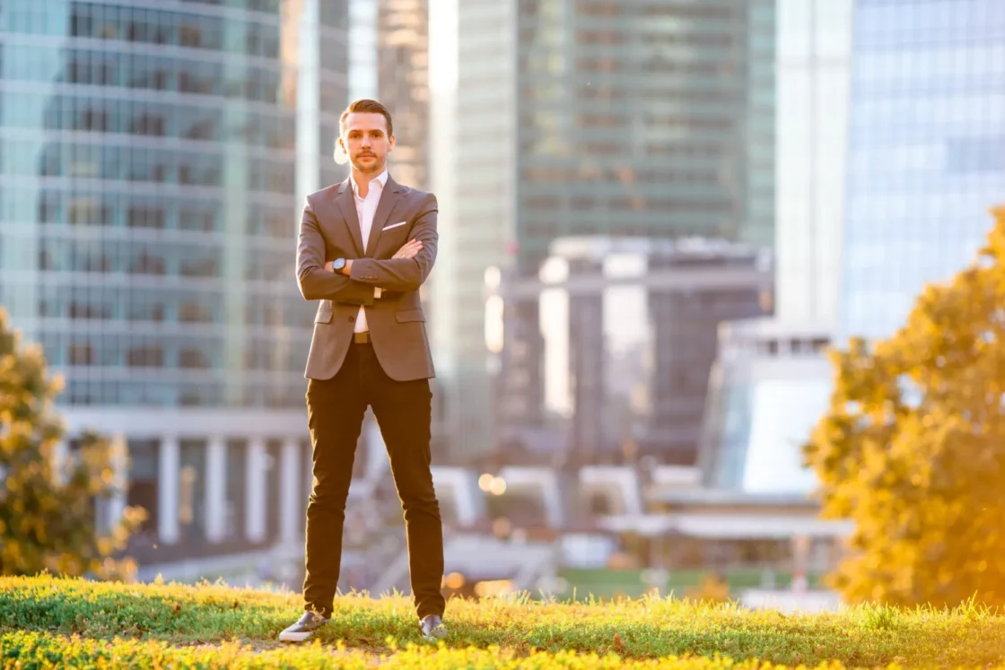 CFO Interno vs. CFO as a Service (CFO Fracionado): Qual o modelo ideal para você?