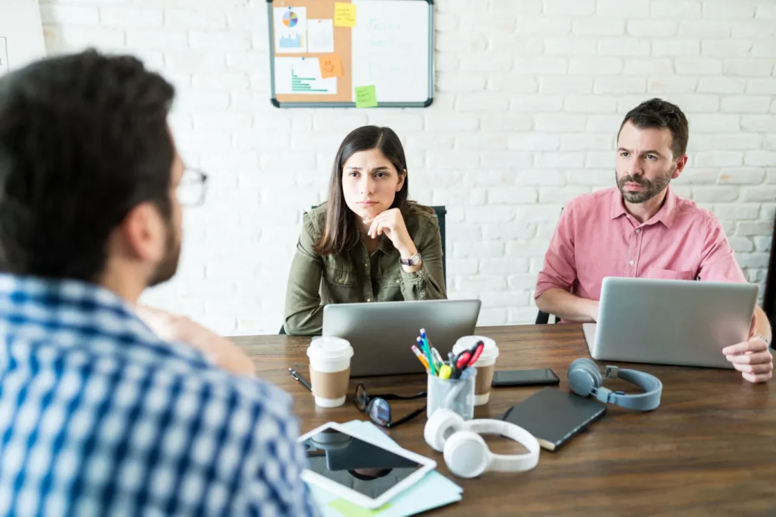 Como Agir DURANTE a Reunião (A Condução)