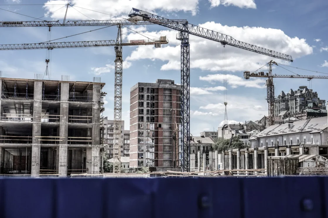 Entendendo os Regimes Tributários Tradicionais para Construtora