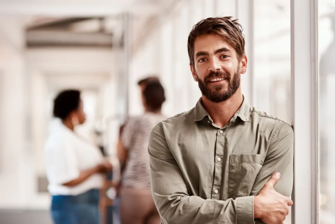 Método 2: Múltiplos de Mercado - A Comparação com Pares