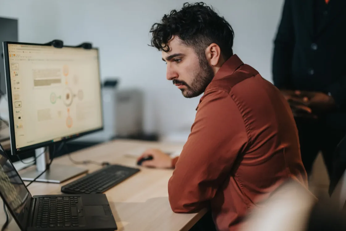 O Principal Desafio: Quebrando a Relação Linear entre Horas e Receita