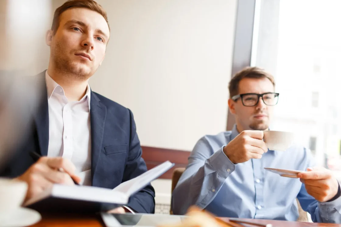 O que é Cultura Organizacional (E Por Que Ela Quebra Durante o Crescimento)