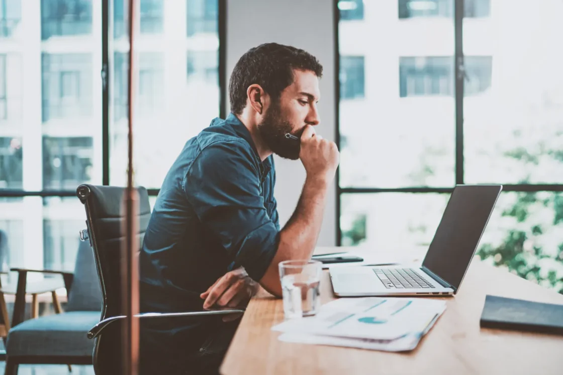 PJ x PF: Por que a Retenção de Impostos é Diferente?