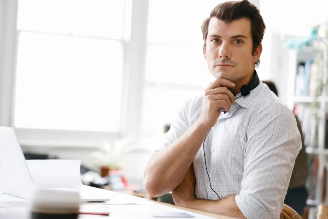 Quais Impostos Devem ser Retidos no Pagamento a um Autônomo?