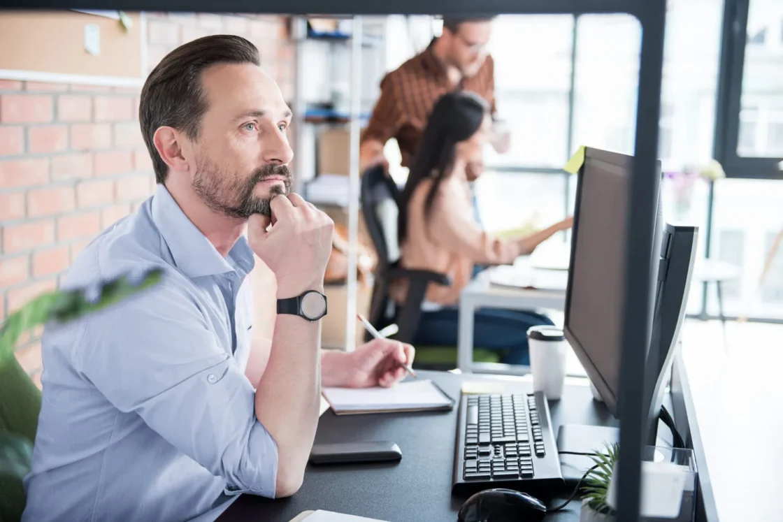 Um Exemplo Prático: Aplicando as 3 Fases na Implementação de um CRM