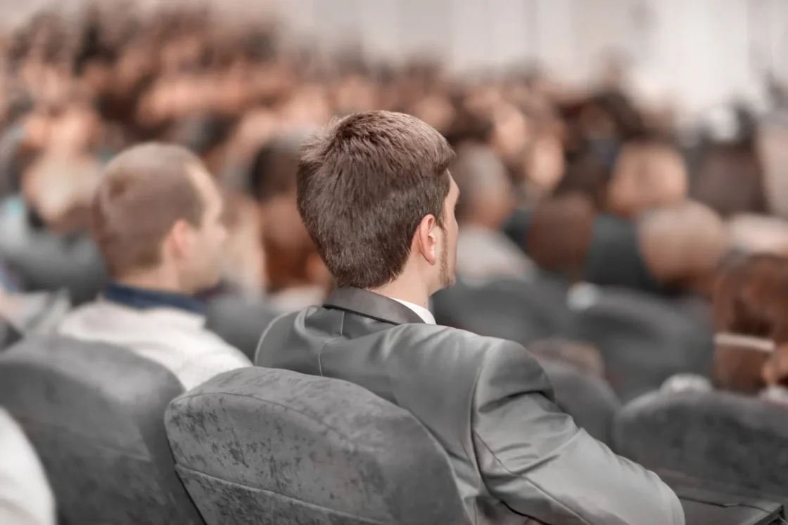 O Que É Networking Efetivo e Por Que É Crucial para PMEs