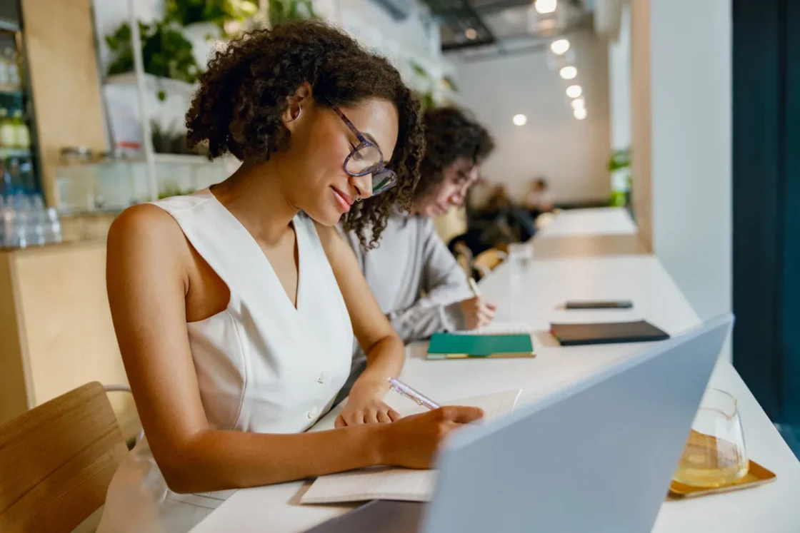 Passo a Passo: Como iniciar sua jornada ESG com um orçamento enxuto