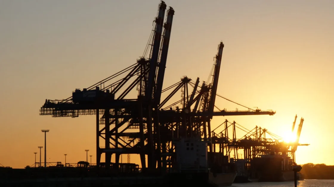 Por Que Considerar a Exportação? As Vantagens para sua PME